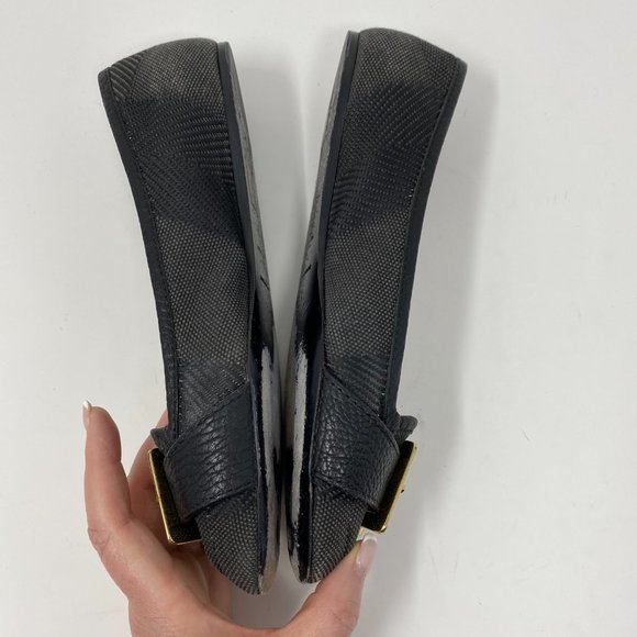 burberry slip on flats w/ buckle - Picture 3 of 10